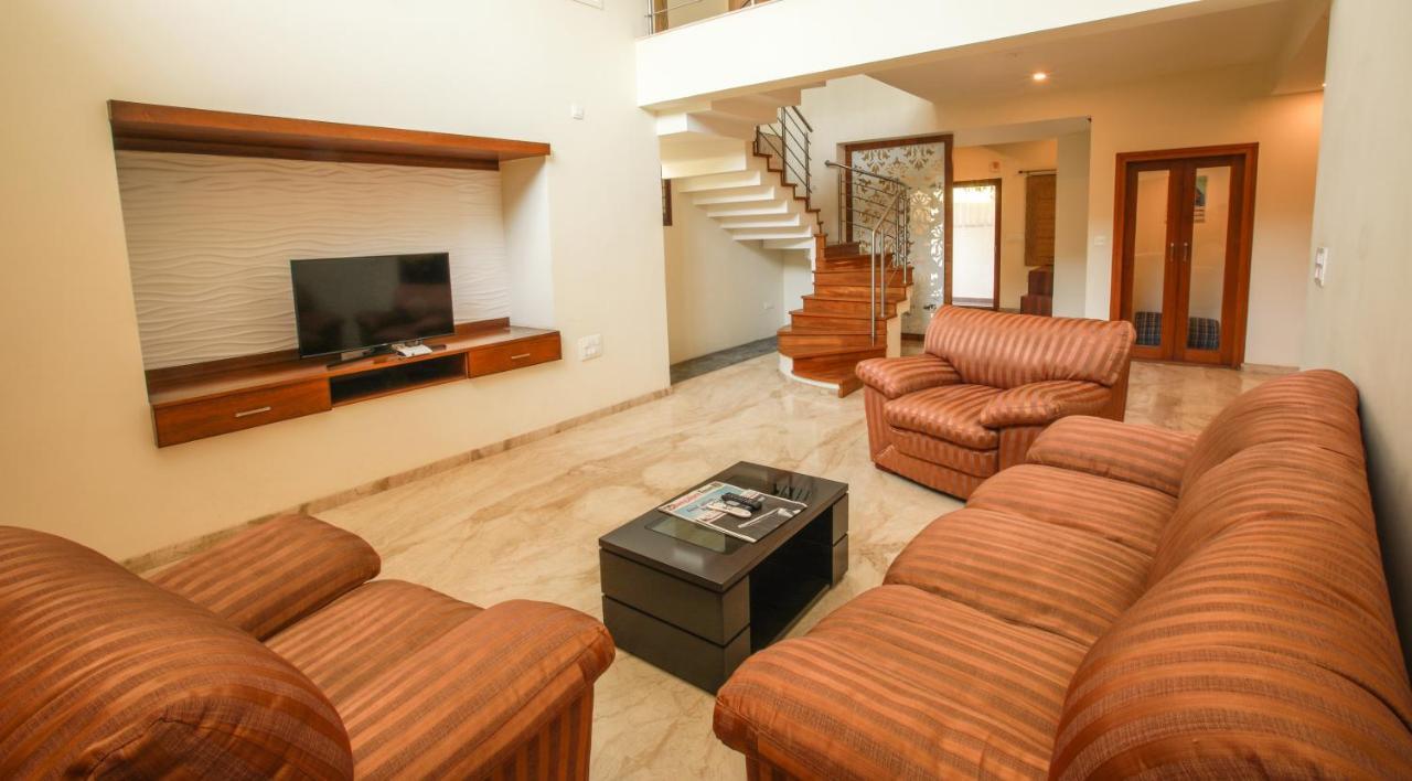 Falcon Suites Yelahanka New Town Μπανγκαλόρ Εξωτερικό φωτογραφία